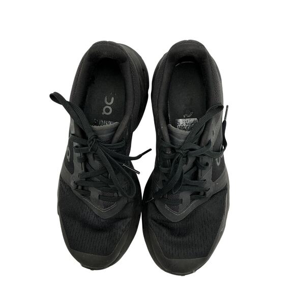 On Sleek Black Cloudpulse Sneakers Size 6.5 main image 6